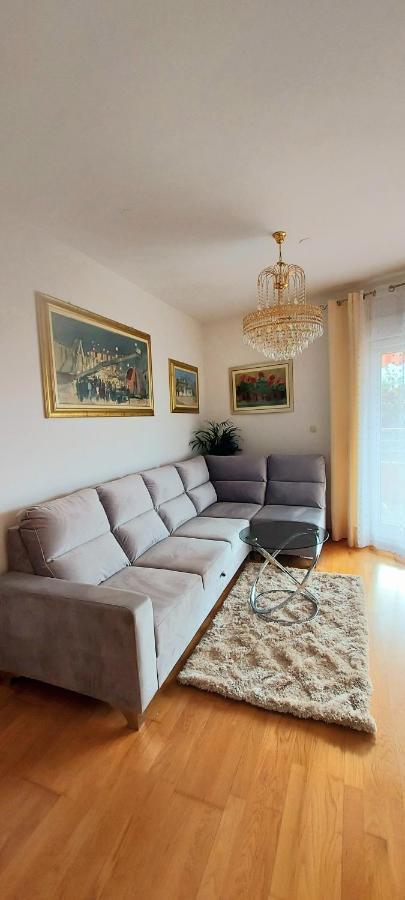 Apartment Vanja Трогір Екстер'єр фото