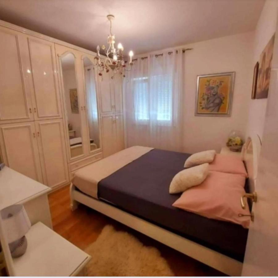 Apartment Vanja Трогір Екстер'єр фото